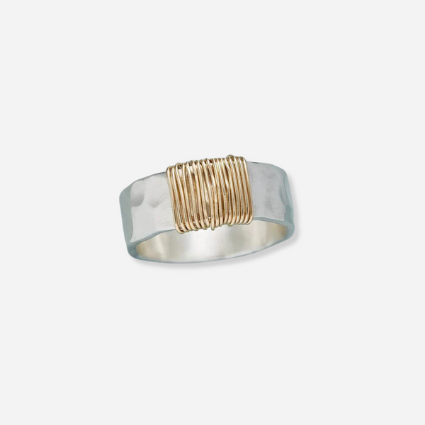Lunari - Elegant Gold Ring for Women