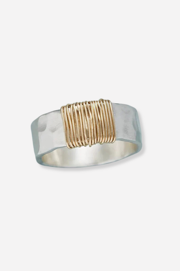Lunari - Elegant Gold Ring for Women